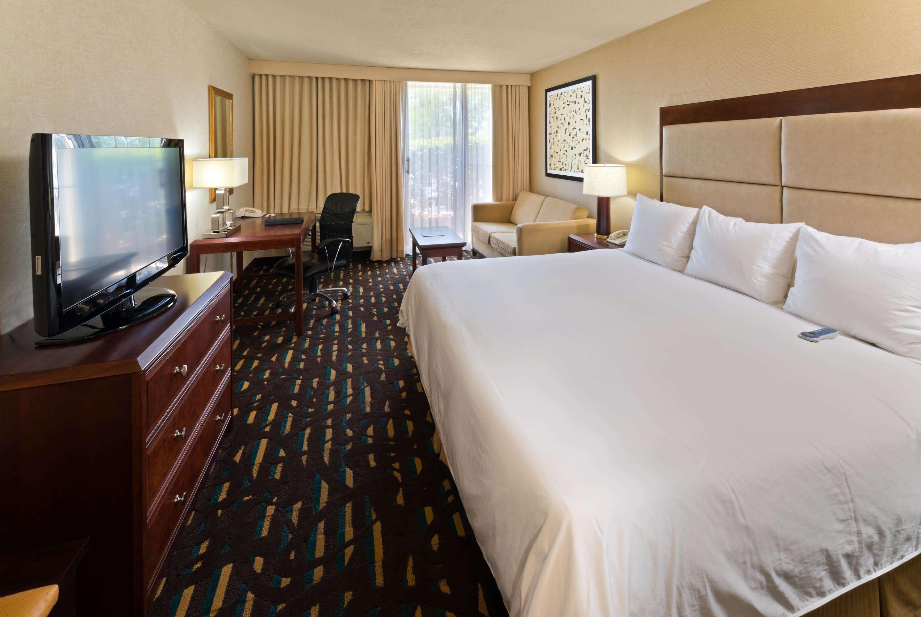 Wyndham Chicago O'Hare Hotel Rosemont Exterior photo