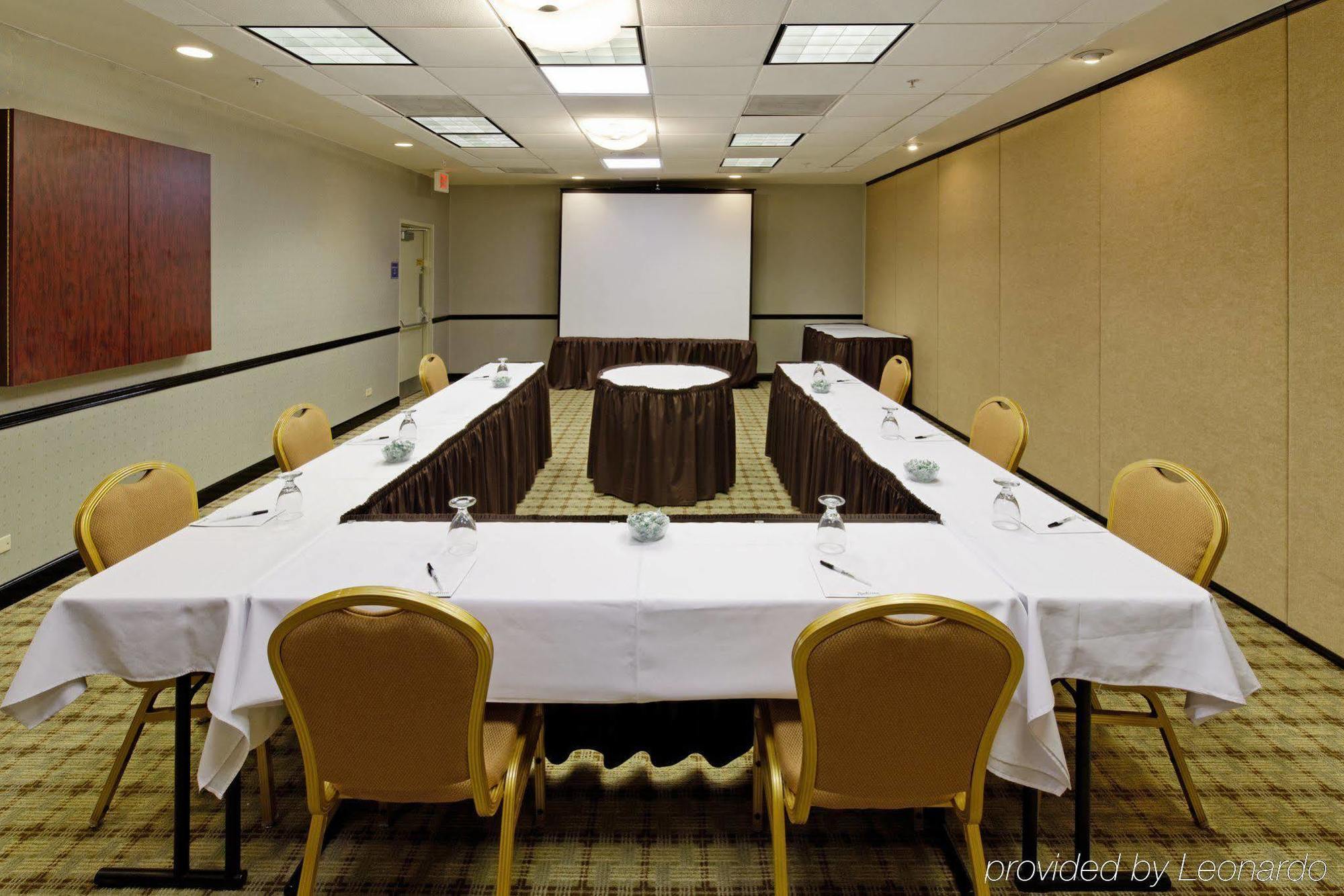 Wyndham Chicago O'Hare Hotel Rosemont Business photo