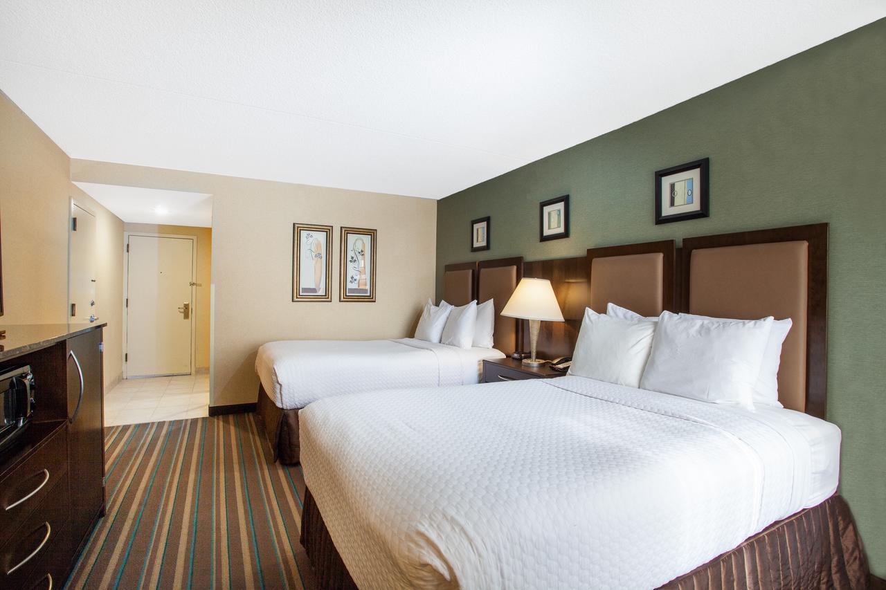 Wyndham Chicago O'Hare Hotel Rosemont Exterior photo